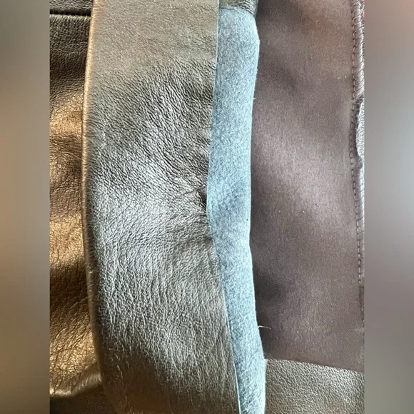 VINTAGE Leather Holt Renfrew Women’s Black Pants - Size 2 - Picture 9 of 9